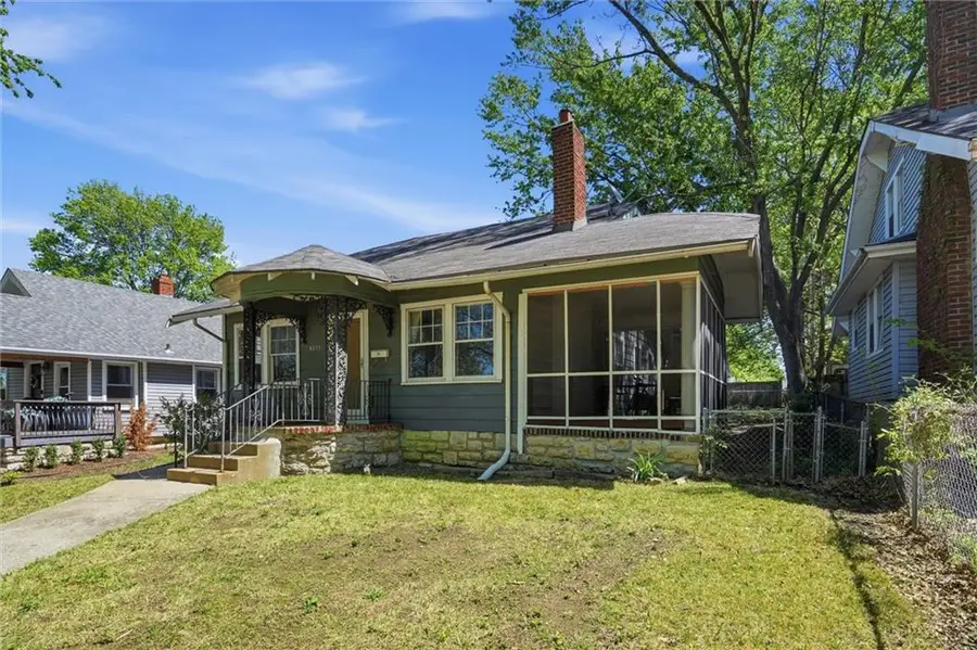 6333 Baltimore Avenue, Kansas City, MO 64113 - #3