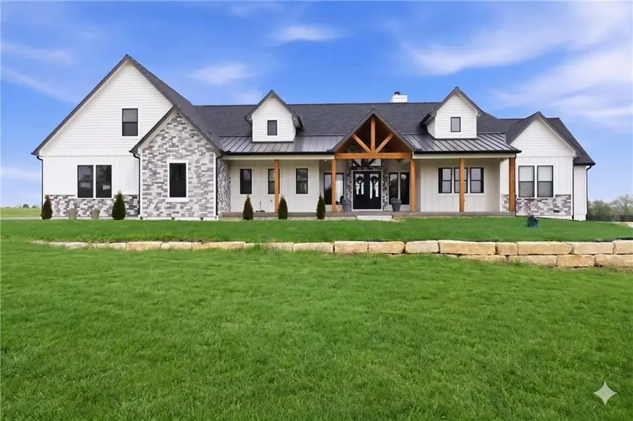 11730 Hollingsworth Road, Kansas City, KS 66109 - #2