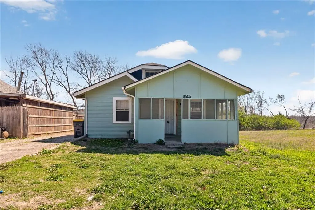8405 Wabash Avenue, Kansas City, MO 64132 - #1