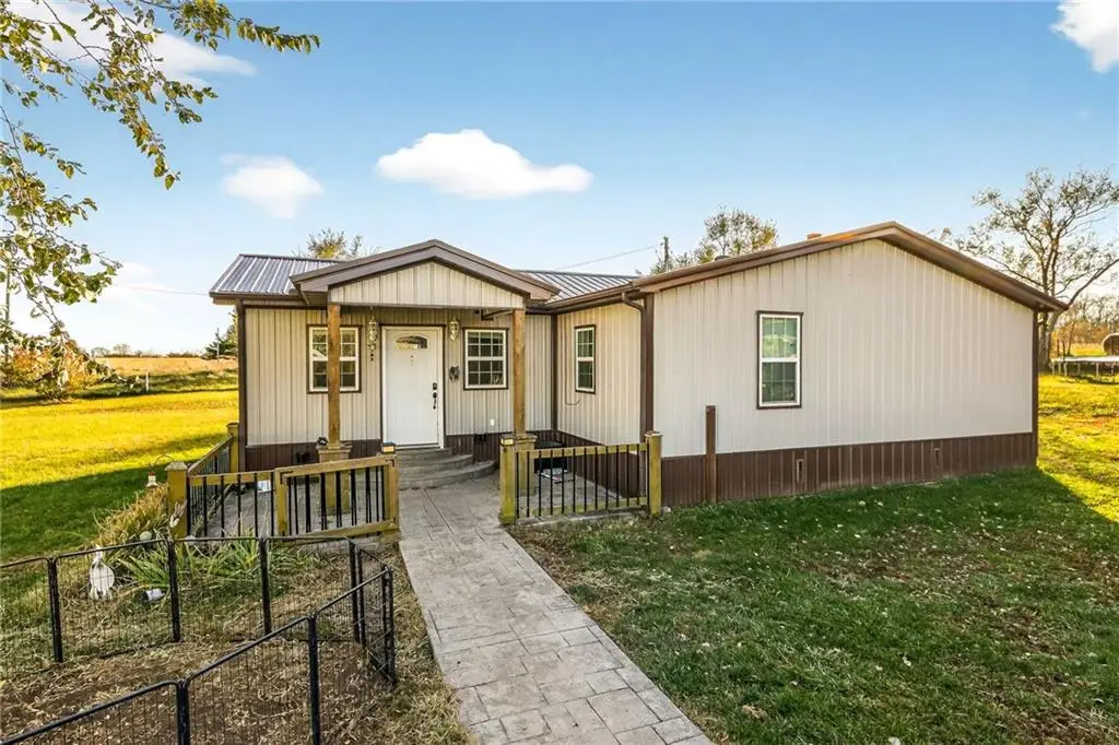 9254 W State Route Hh Rural Route, Cameron, MO 64429 - #1