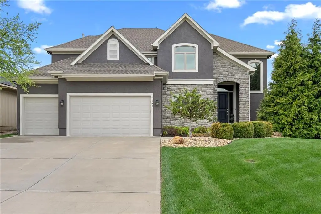 11398 S Longview Road, Olathe, KS 66061 - #1