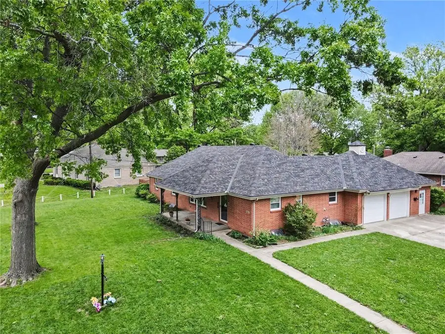 4607 Blue Ridge Boulevard, Kansas City, MO 64133 - #2