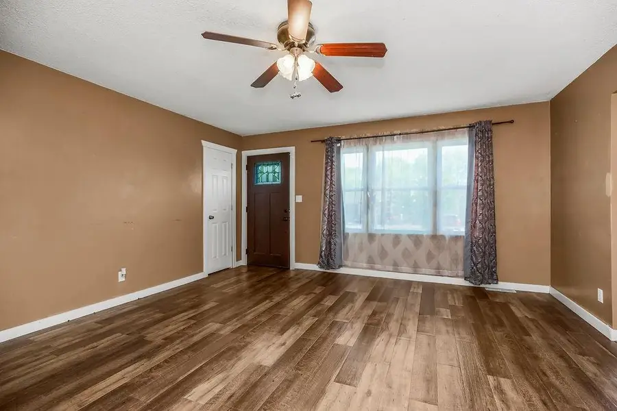 302 W 28th Street, Independence, MO 64050 - #3