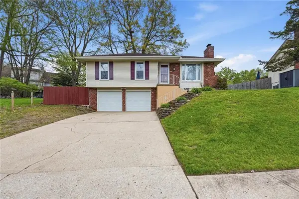 8035 N Garfield Avenue, Kansas City, MO 64118