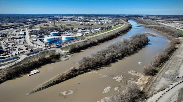 900 S 18th Street, Kansas City, KS 66105