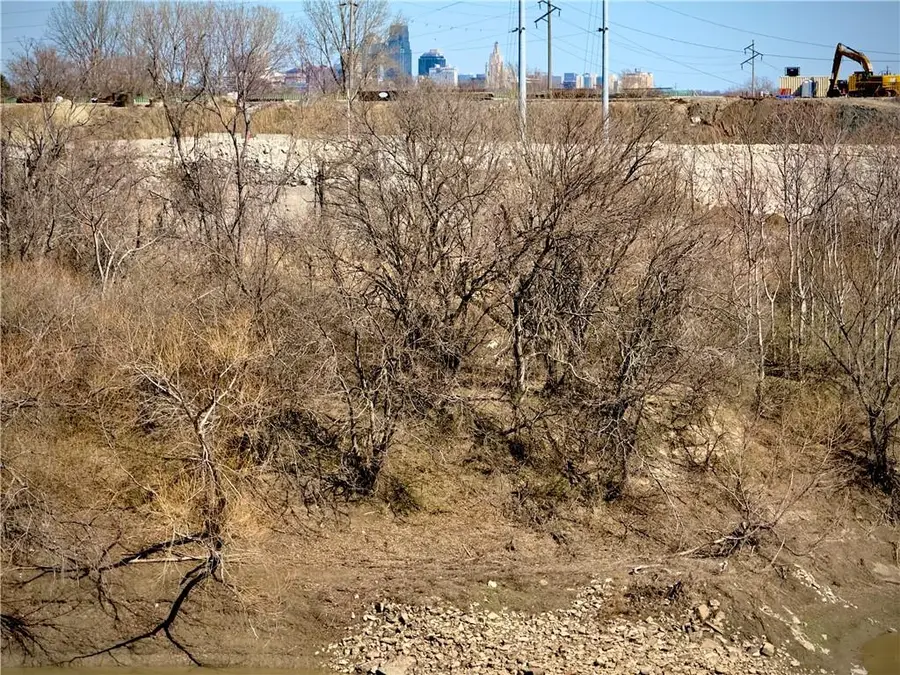 900 S 18th Street, Kansas City, KS 66105 - #3