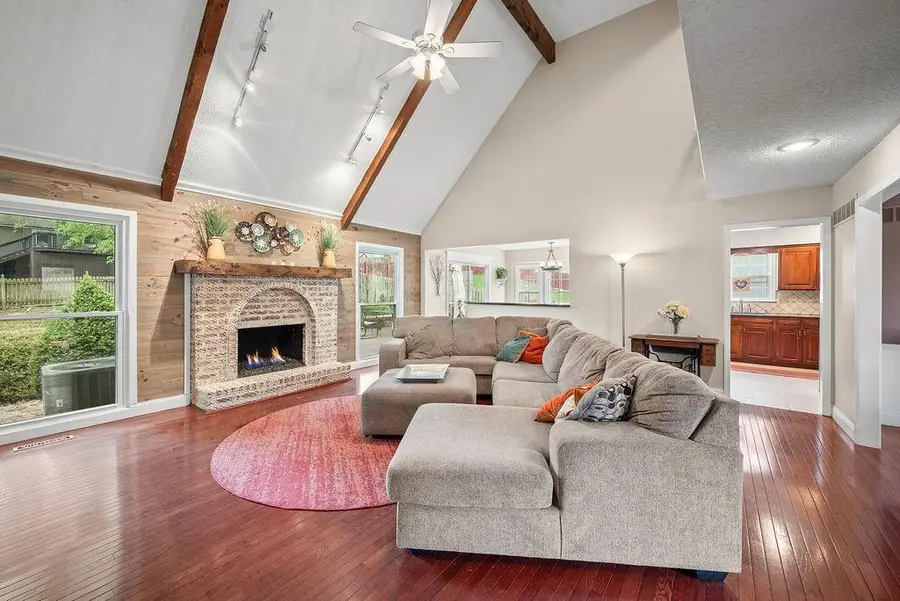 7331 Monrovia Street, Shawnee, KS 66216 - #3