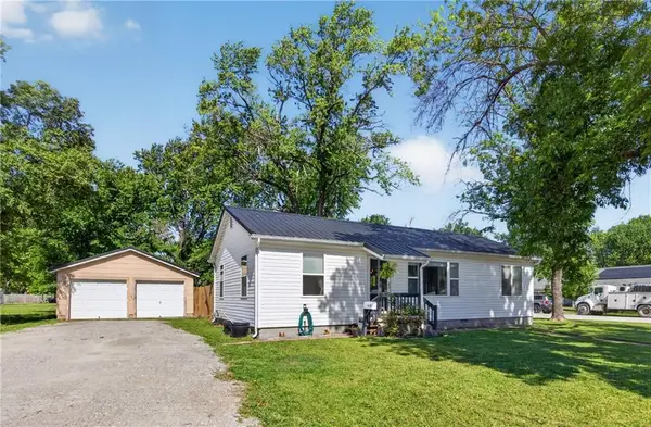 429 N Prewitt Street, Nevada, MO 64772