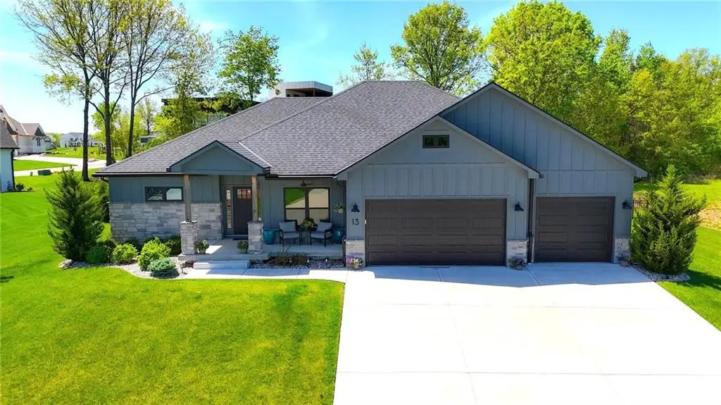 13 Tahoma Ridge, Lake Winnebago, MO 64034 - #1