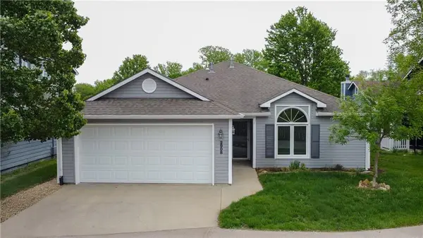 2908 Meadow Drive, Lawrence, KS 66047