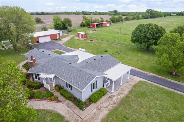 1504 17000 Road, Parsons, KS 67357