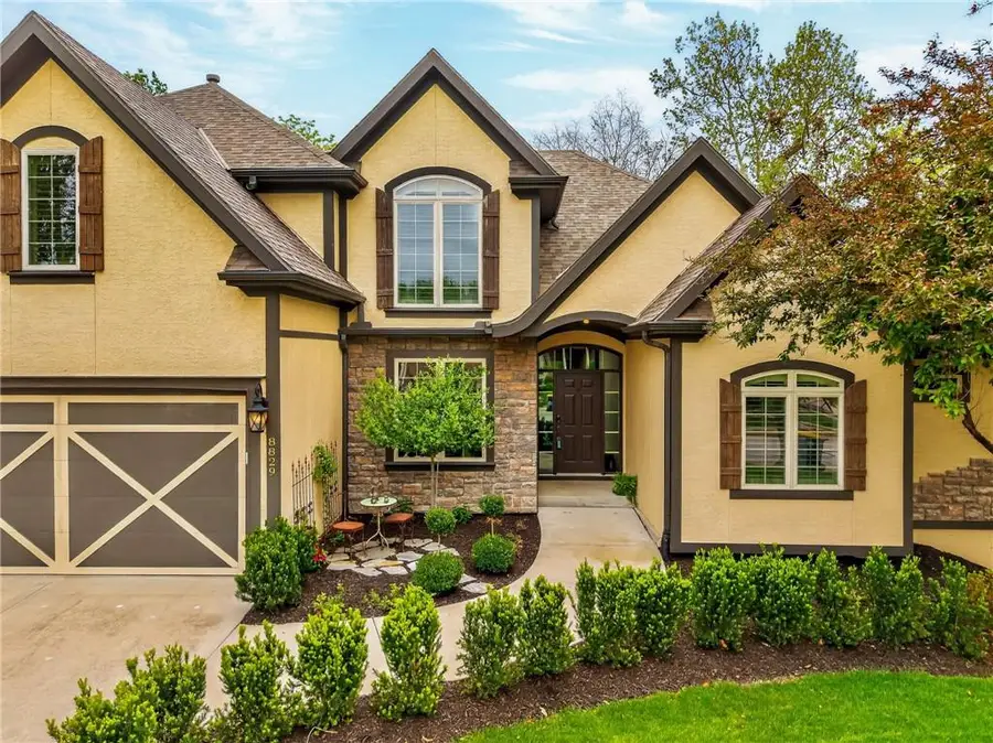 8829 N Glenwood Avenue, Kansas City, MO 64157 - #2