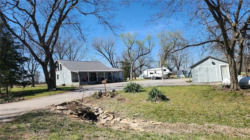 488 W 640th Avenue, Girard, KS 66743 - #1