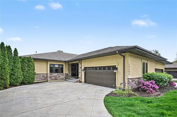 19405 W 102nd Street, Lenexa, KS 66220
