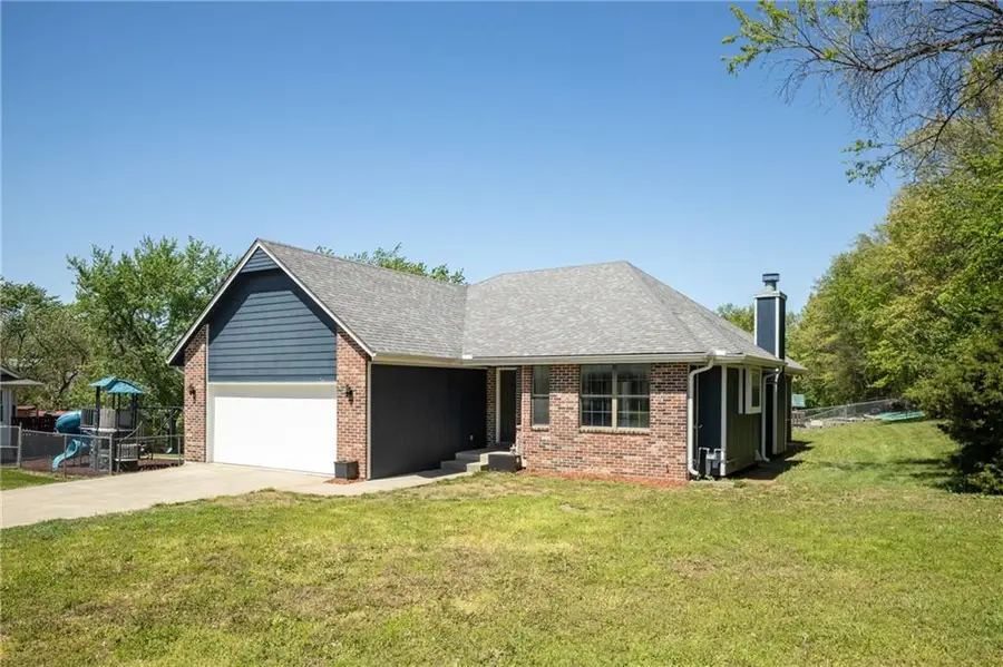 505 Mallory Court, Warrensburg, MO 64093 - #2