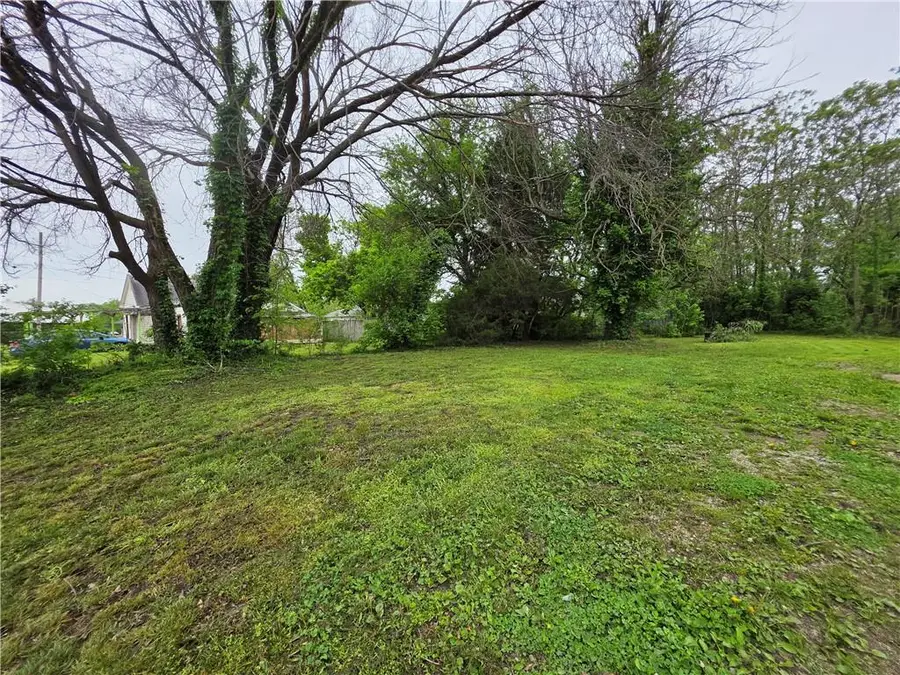 519 N Commercial Street, Nevada, MO 64772 - #3