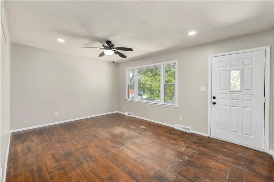 8746 N Troost Avenue, Kansas City, MO 64155 - #2