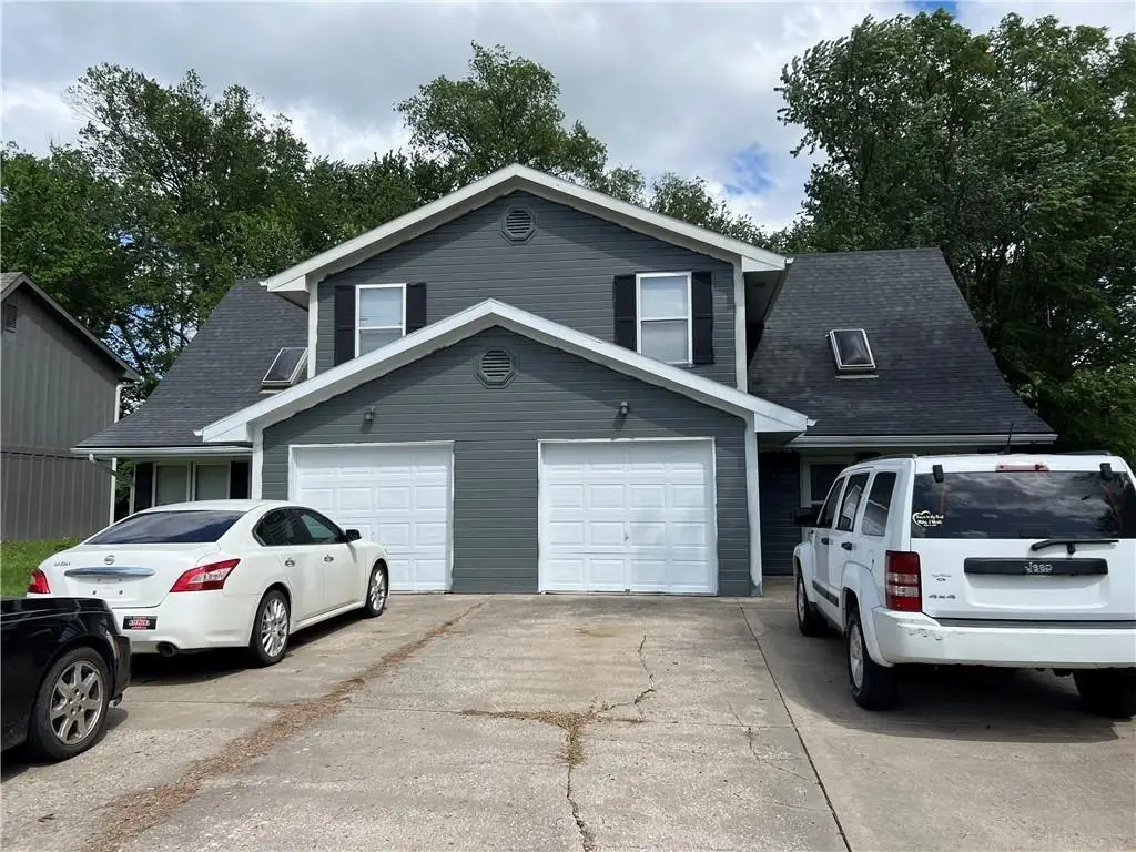 411-413 Spring Avenue, Liberty, MO 64068 - #1