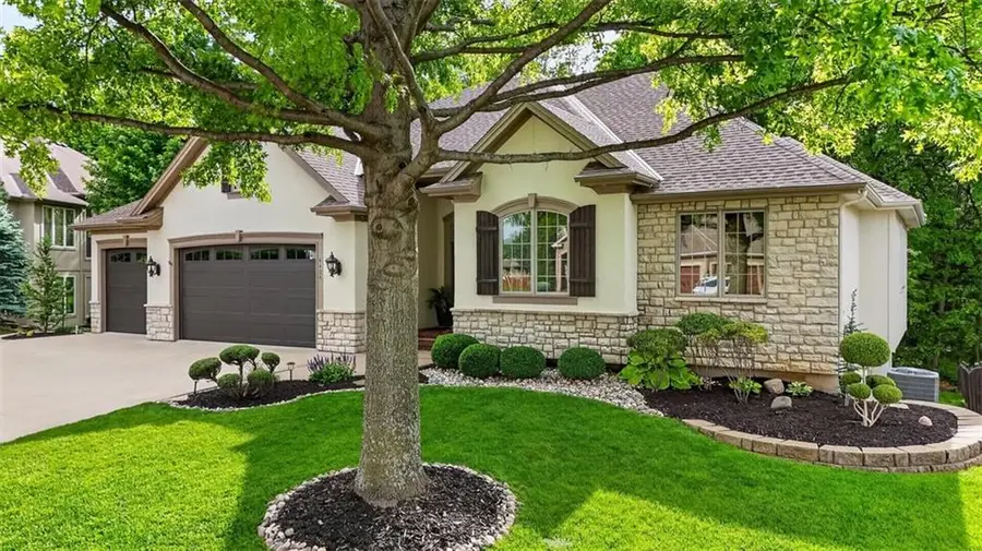 4404 NE Georgian Drive, Lees Summit, MO 64064 - #2