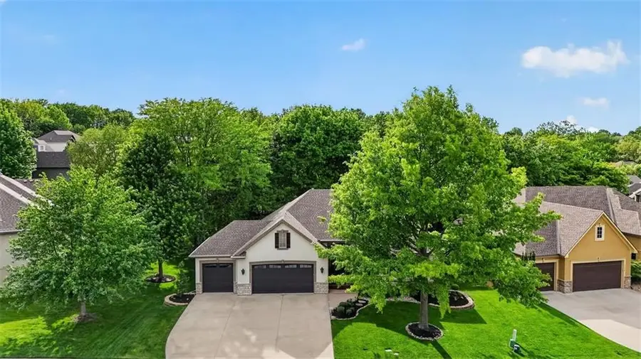 4404 NE Georgian Drive, Lees Summit, MO 64064 - #3