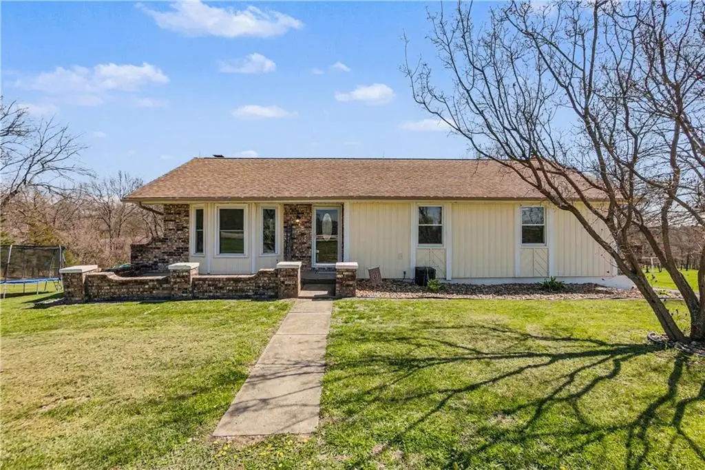 6721 SE Isley Drive, Holt, MO 64048 - #1