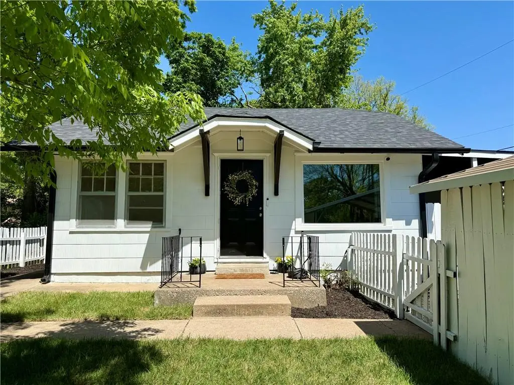 502 S Willow Avenue, Sugar Creek, MO 64053 - #1