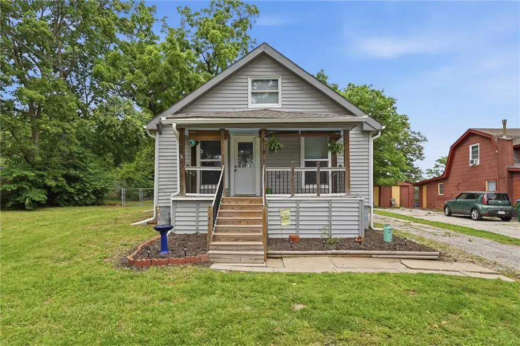 510 Lindberg Drive, Kansas City, MO 64118 - #1