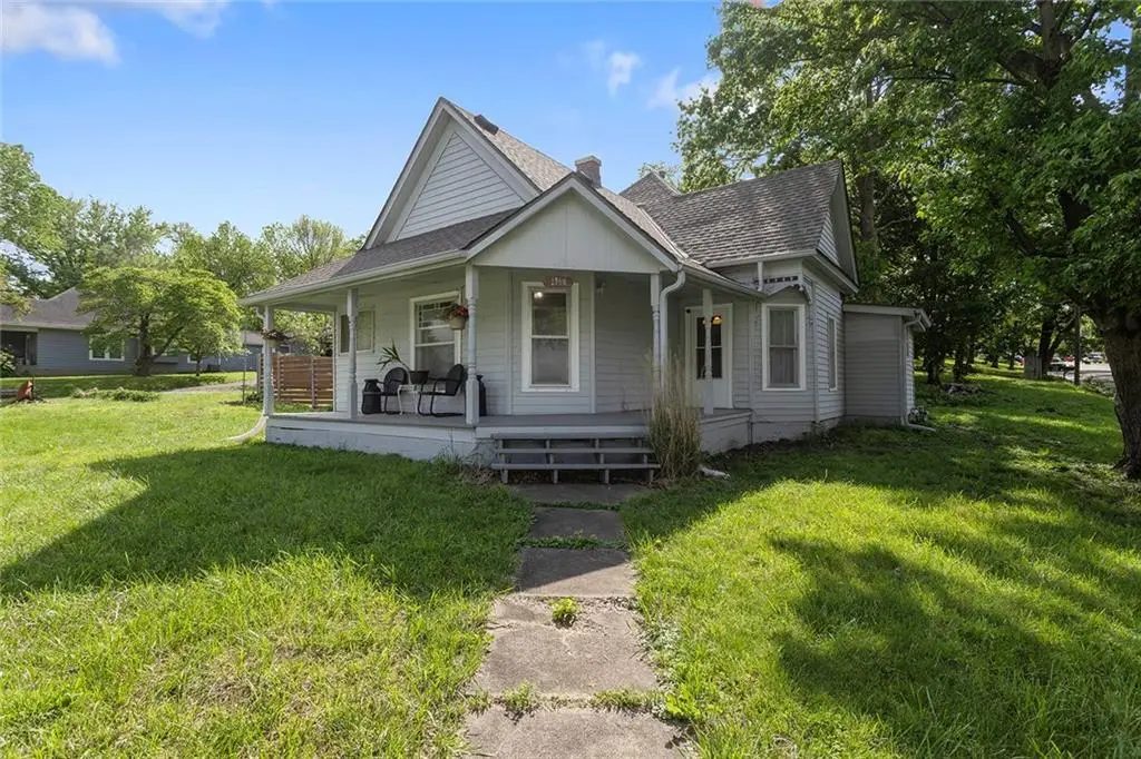 1300 SW Mitchell Street, Oak Grove, MO 64075 - #1