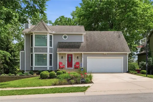 11249 Lakeview Drive, Kansas City, KS 66109