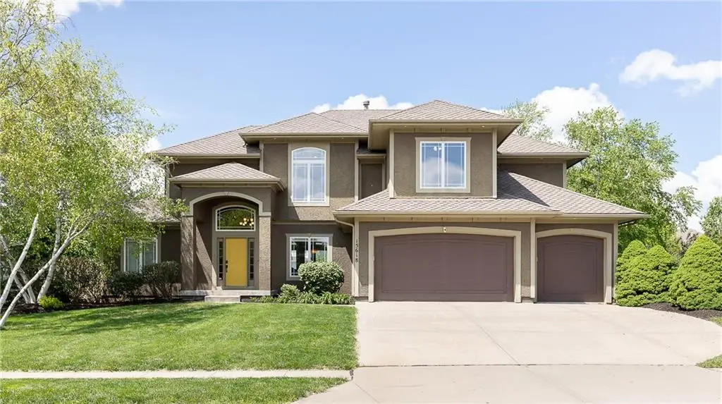 15618 S Hallet Street, Olathe, KS 66062 - #1