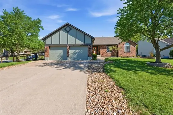 910 Sherman Parkway, Belton, MO 64012