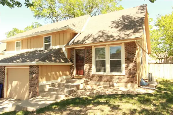 1610 E Cedar Place, Olathe, KS 66062