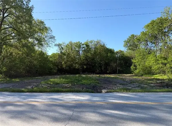 602 N Main Street, Windsor, MO 65360