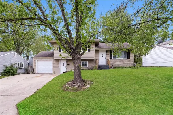 4843 NE Tullis Avenue, Kansas City, MO 64119