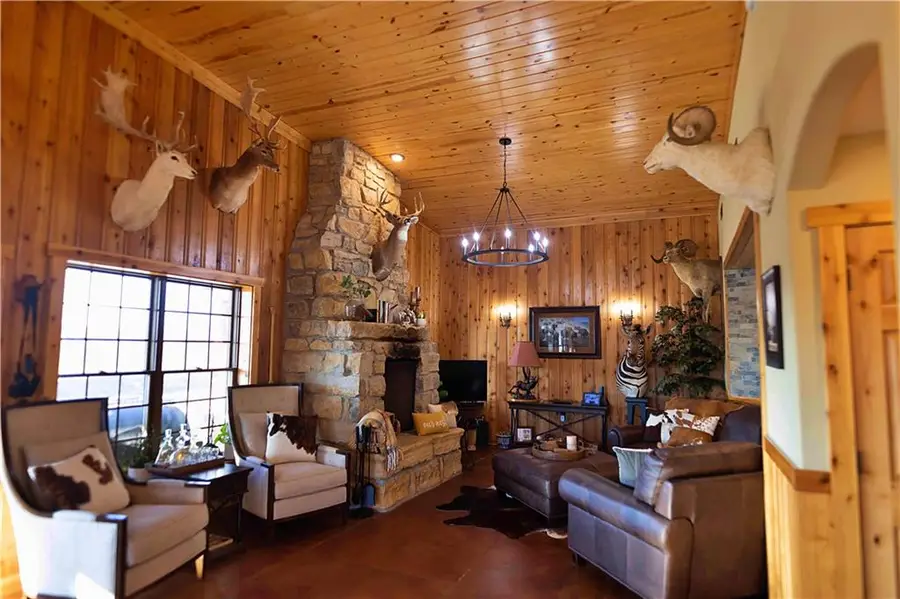 21195 Edgerton Junction Road Road, Dearborn, MO 64439 - #3