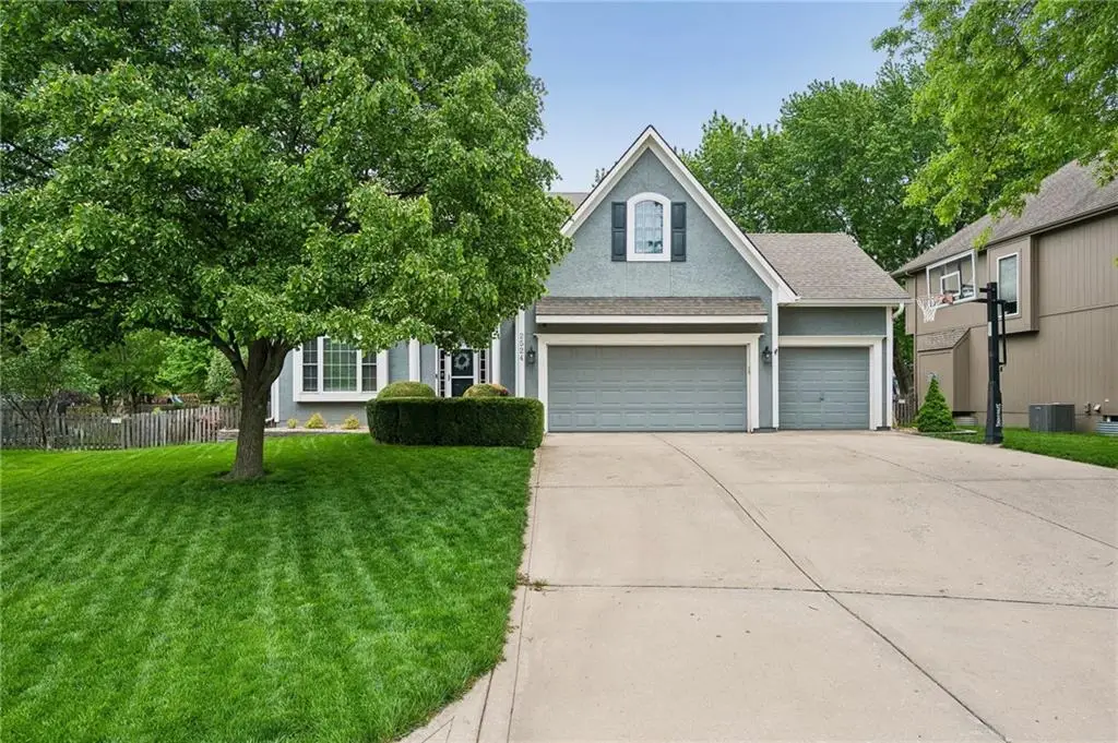 2524 SW 12th Circle, Lees Summit, MO 64081 - #1