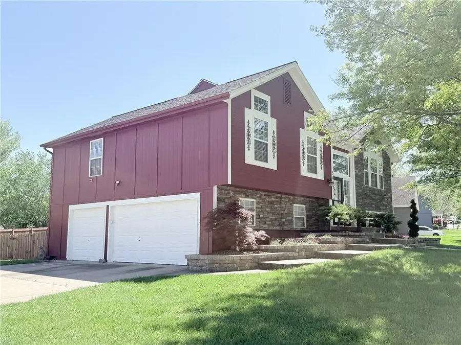 5007 S Powell Avenue, Blue Springs, MO 64015 - #2