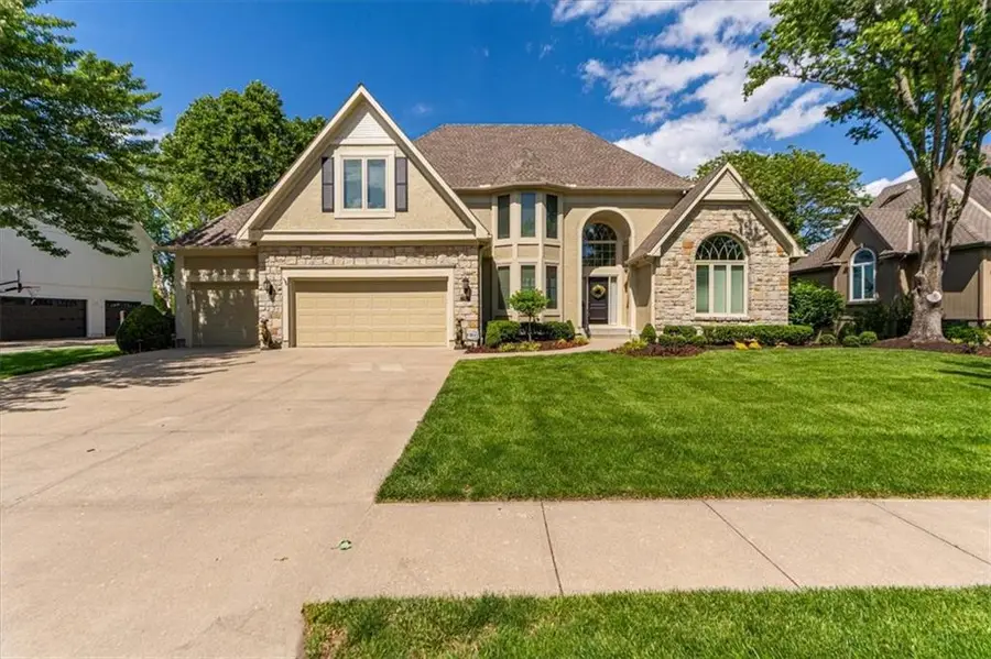 12863 Westgate Street, Overland Park, KS 66213 - #2