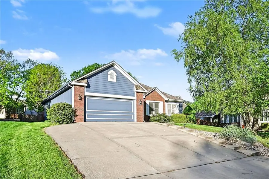 823 NE 102nd Street, Kansas City, MO 64155 - #3