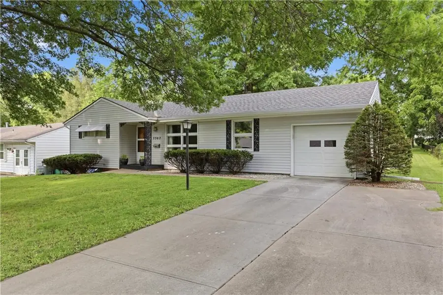 5302 Flint Street, Shawnee, KS 66203 - #3