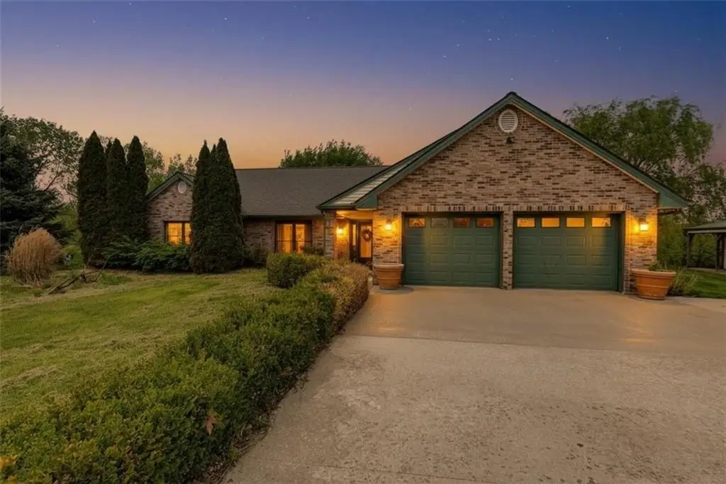 10306 SW State Route Jj Highway, Saint Joseph, MO 64504 - #1