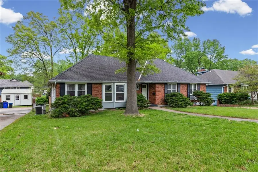 1610 NE 68th Street, Kansas City, MO 64118 - #2