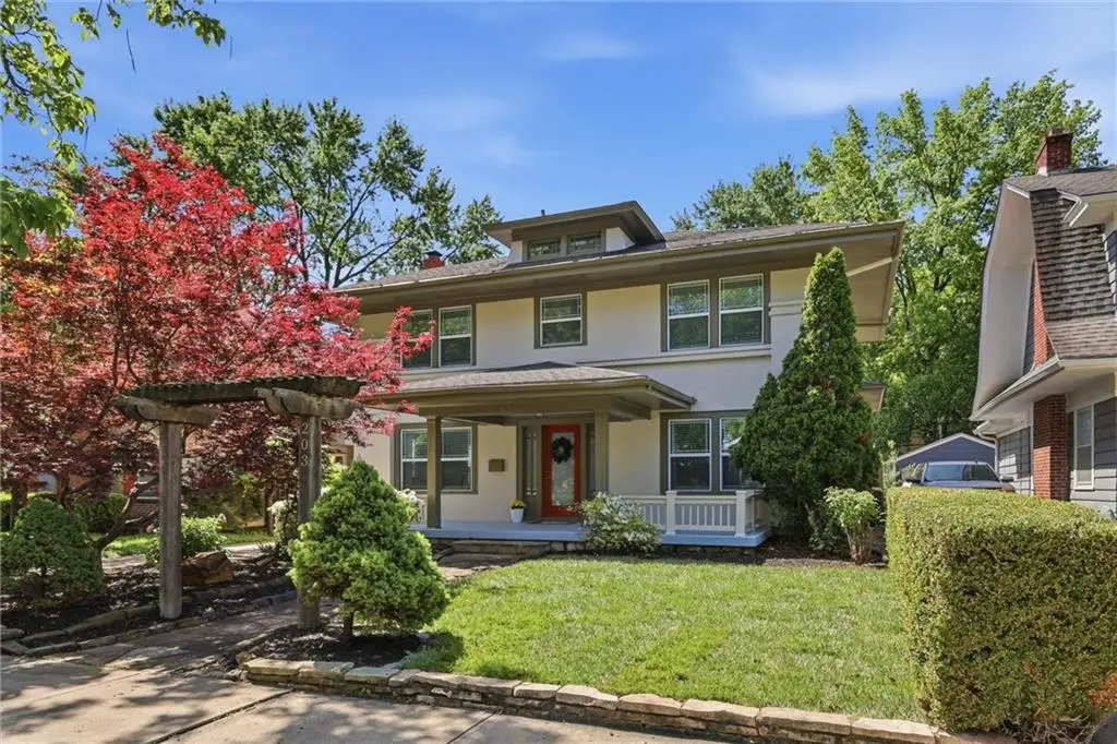 203 W 66th Terrace, Kansas City, MO 64113 - #1
