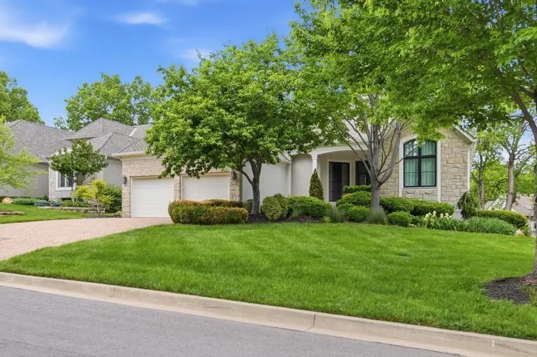 5244 W 115th Terrace, Leawood, KS 66211 - #1