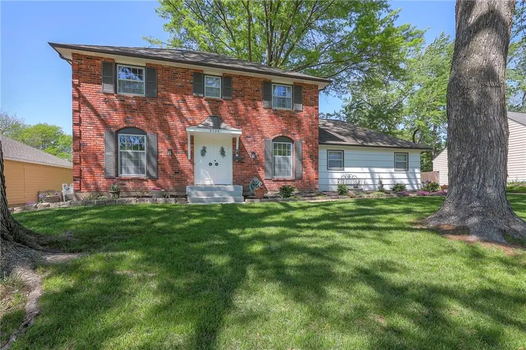 9724 Outlook Drive, Overland Park, KS 66207 - #1