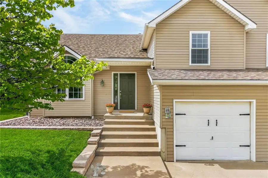 10722 N Lane Avenue, Kansas City, MO 64157 - #2