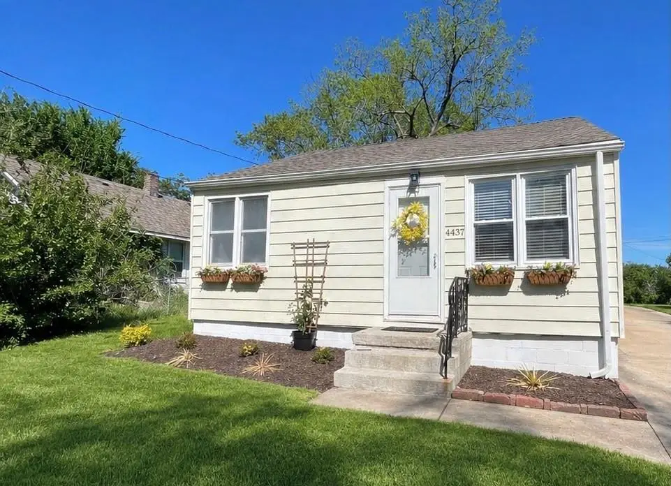 4437 N Jackson Avenue, Kansas City, MO 64117 - #1