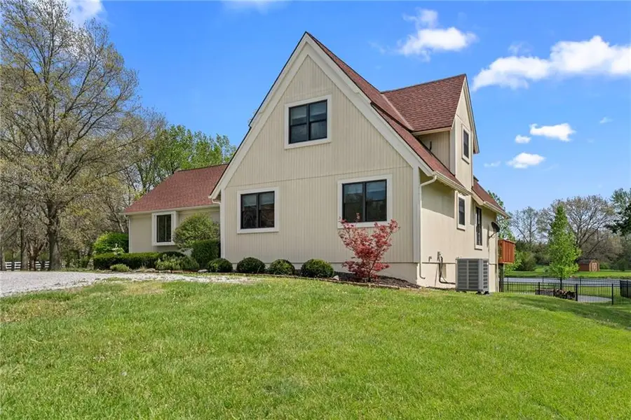 22800 W 246th Street, Paola, KS 66071 - #2