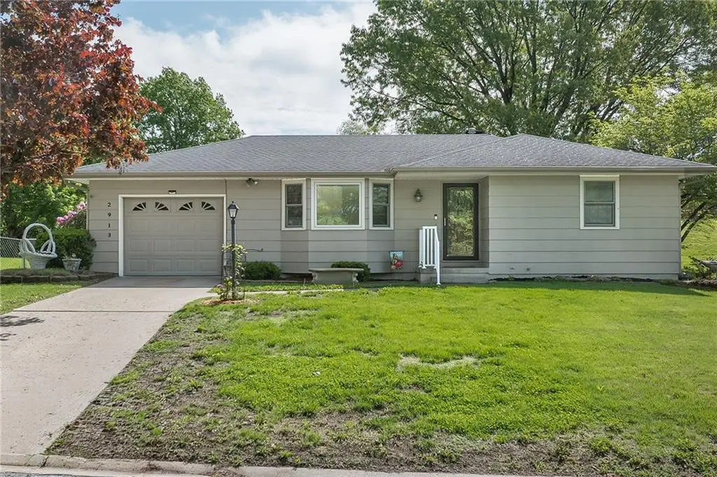 2913 S 33rd Terrace, Saint Joseph, MO 64503 - #1