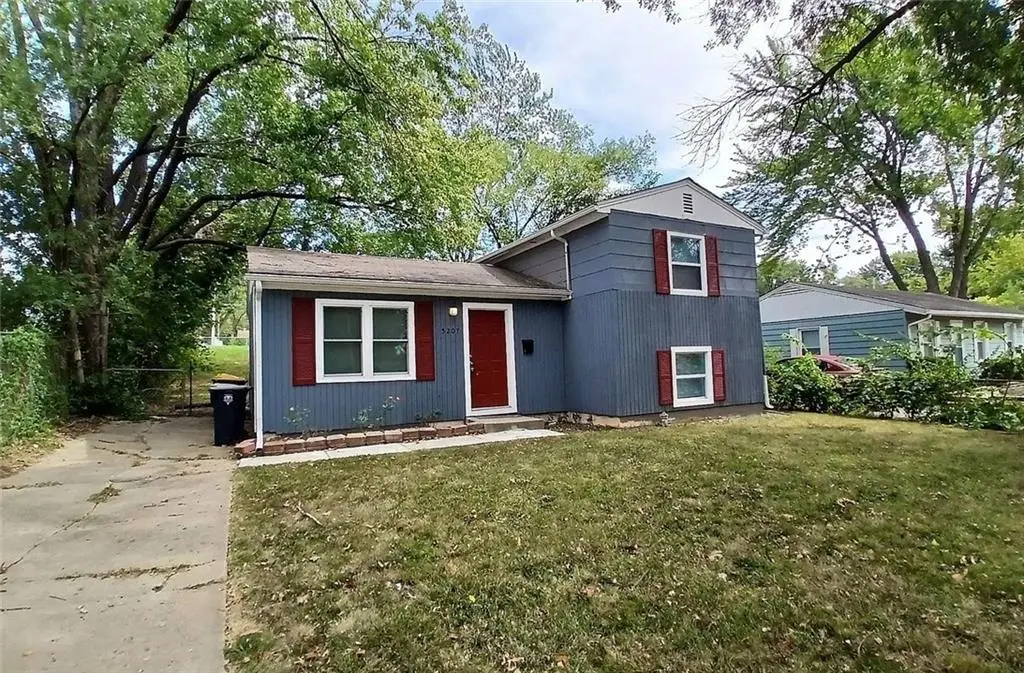5207 Sycamore Avenue, Kansas City, MO 64129 - #1
